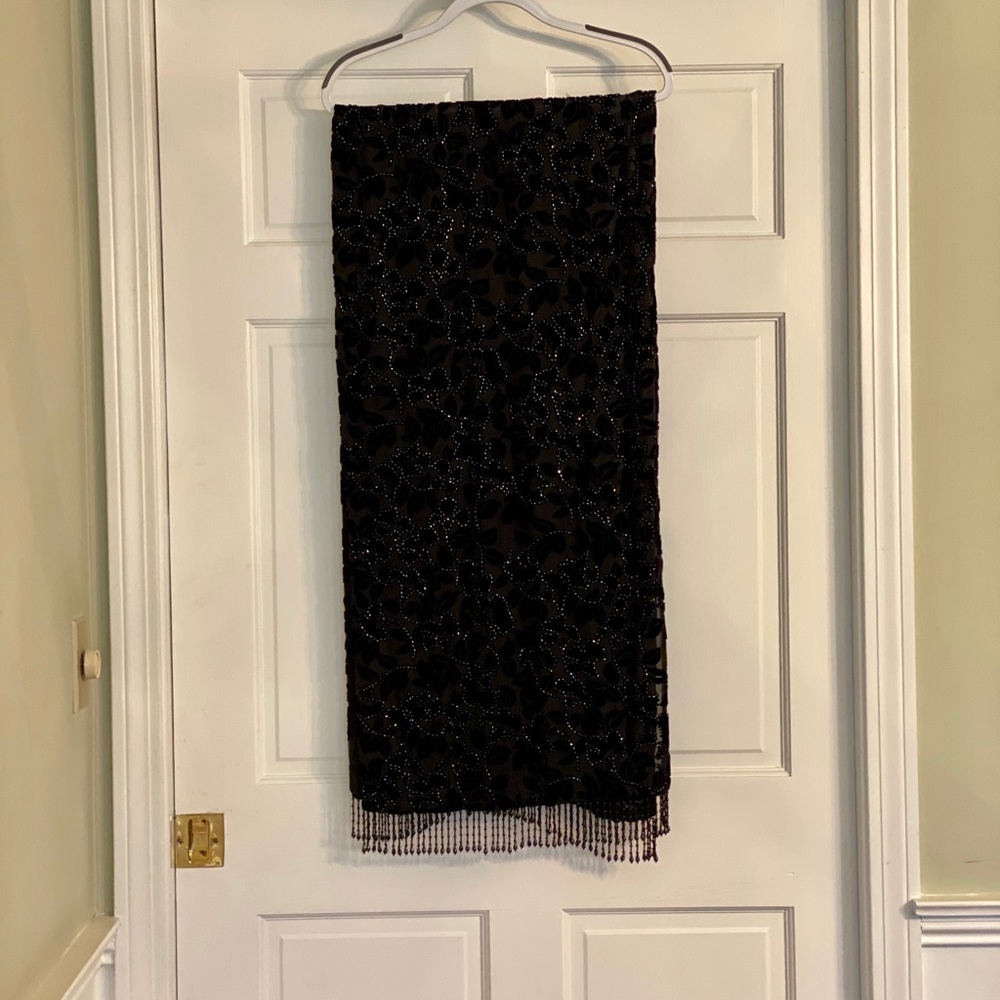 Black beaded wrap